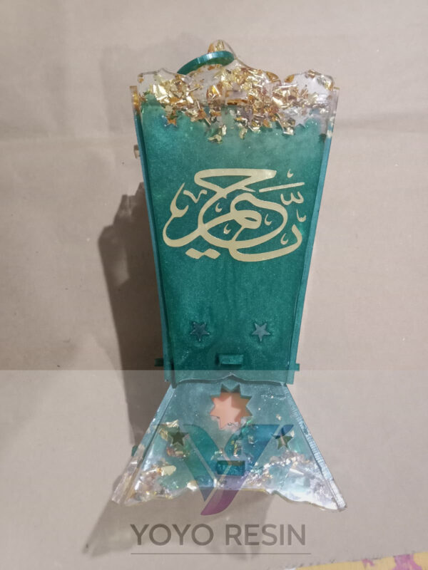 Resin Ramadan Lantern – Artistic & Elegant Decoration (25 cm) - فانوس رمضان من الريزين – ديكور فني وأنيق (25 سم) - Image 6