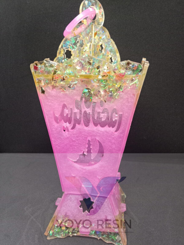 Resin Ramadan Lantern – Artistic & Elegant Decoration (25 cm) - فانوس رمضان من الريزين – ديكور فني وأنيق (25 سم) - Image 3