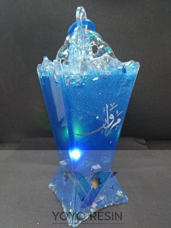 Resin Ramadan Lantern – Artistic & Elegant Decoration (25 cm) - فانوس رمضان من الريزين – ديكور فني وأنيق (25 سم) - Image 4