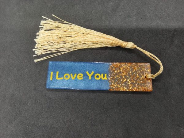 A7 Bookmark (8cm × 2cm) – Elegant & Personalized Design - علامة كتاب بحجم A7 (8 سم × 2 سم) – تصميم أنيق ومخصص