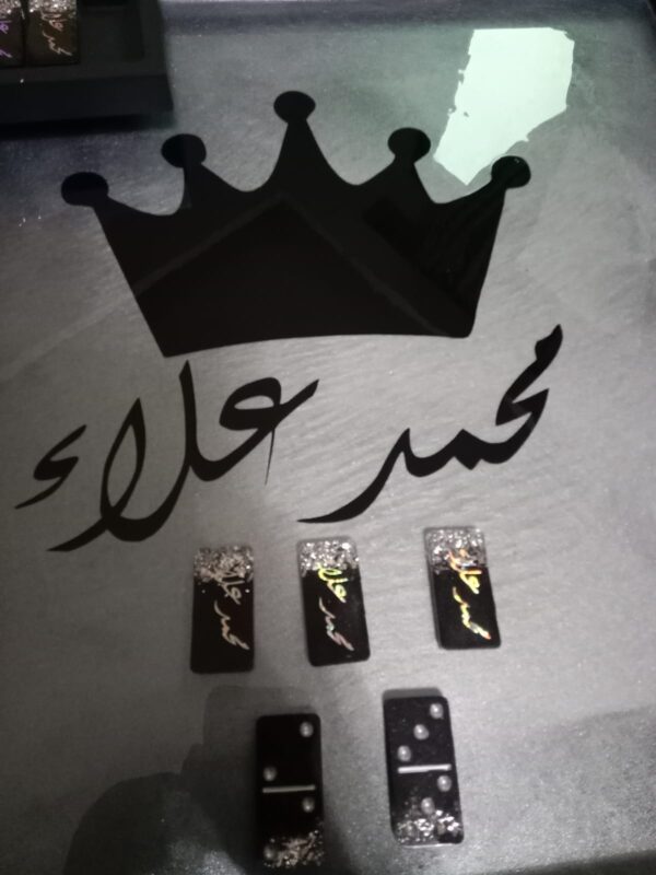 Domino Resin with Wood Box – Elegant & Timeless Game Set - دومينو ريزن مع صندوق خشبي – مجموعة ألعاب أنيقة وخالدة - Image 2